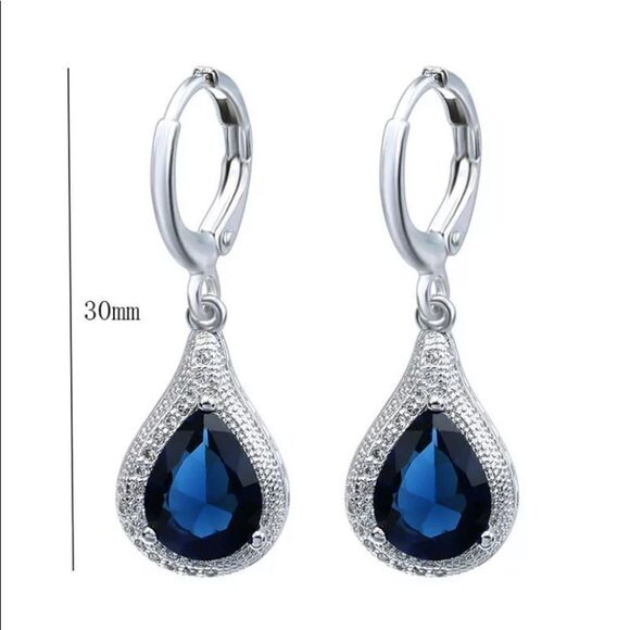 The Inspiration Drop Earrings 925 topaz - Picture 4 of 9